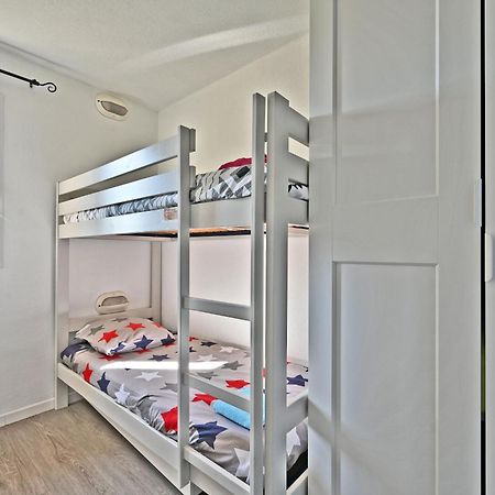 Le Petit Bonheur - Place Parking Privee - Clim - Terrasse - Piscine Partagee - Proche Parc Spirou Saint-Saturnin-les-Avignon Екстер'єр фото